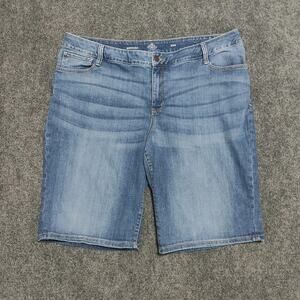 Women's St. John's Bay Burmuda Shorts Size 22